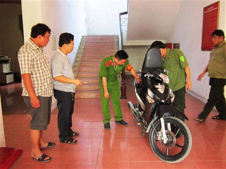 Mua bán ma túy đá lấy tiền tiêu xài những ngày nghỉ lễ