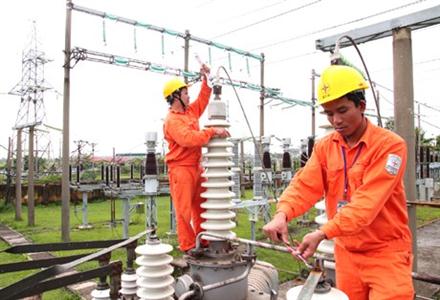 Đảm bảo điện ổn định trong những ngày nắng nóng