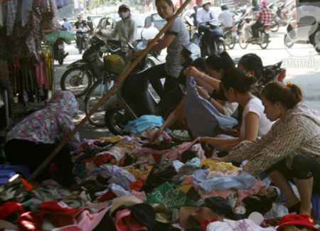 Rước bệnh vì xài quần áo cũ