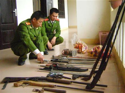 Chủ động phòng ngừa, ngăn chặn người dân sử dụng súng tự chế