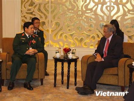 Hoạt động bên lề của đoàn đại biểu quân sự cấp cao Việt Nam