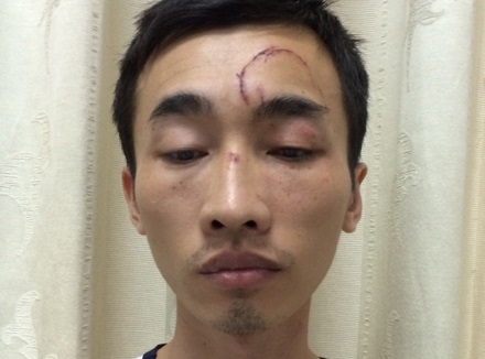 Tống tiền bạn gái bằng 'ảnh nóng'