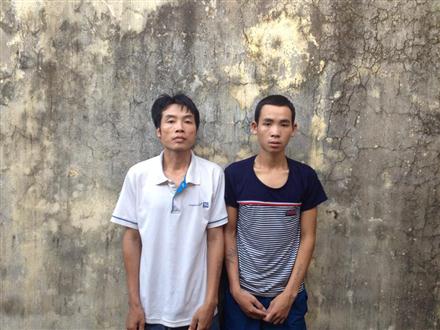 Hai cậu cháu mua bán ma túy