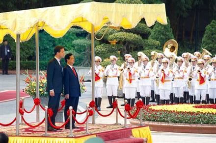 Thủ tướng Nguyễn Tấn Dũng đón, hội đàm với Thủ tướng Hà Lan