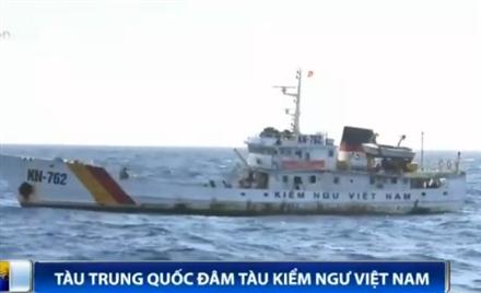 Tàu Trung Quốc đâm mạnh gây hư hỏng tàu Kiểm ngư Việt Nam