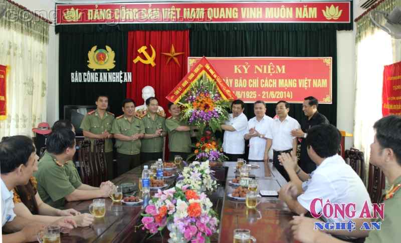 Lãnh đạo Tỉnh, Công an tỉnh chúc mừng Báo CANA