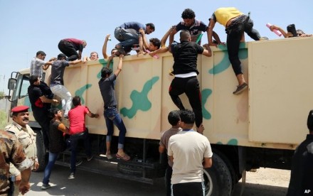 Phiến quân hồi giáo dòng Sunni tấn công nhà máy lọc dầu lớn nhất Iraq