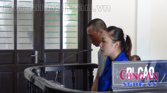 Chuyển ma túy từ Hà Nội vào Vinh qua... xe khách