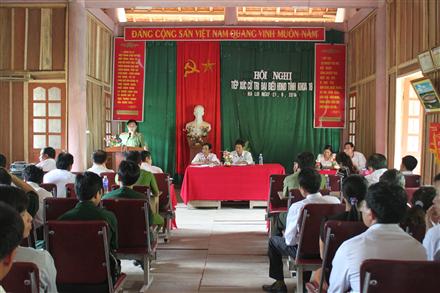 Giám đốc Công an tỉnh tiếp xúc cử tri tại xã Na Loi huyện Kỳ Sơn
