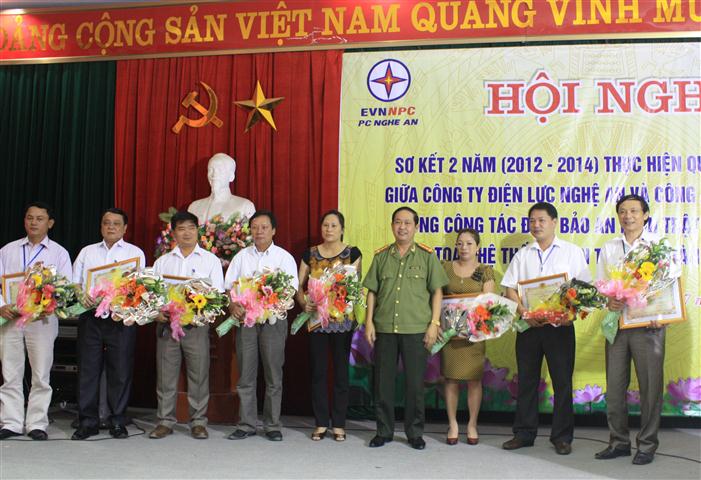 Sơ kết 2 năm thực hiện Quy chế phối hợp về công tác đảm bảo ANTT, an toàn hệ thống điện