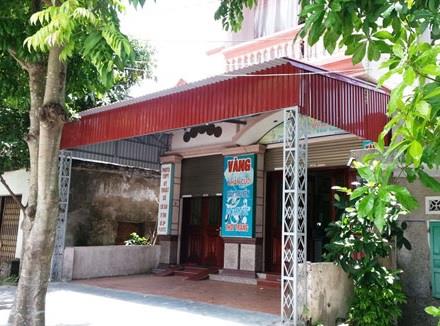 Một tiệm vàng bị nhóm trộm khoắng sạch vàng ta, để lại vàng tây