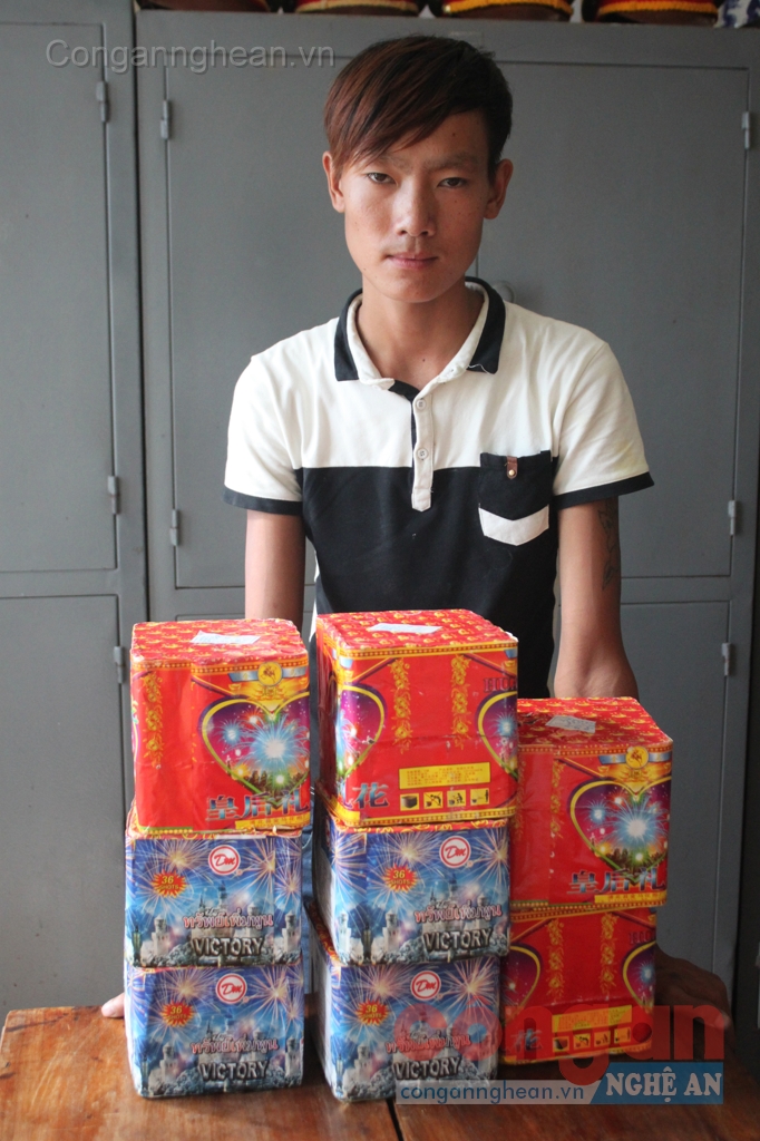 9X nghiện game làm liều buôn pháo