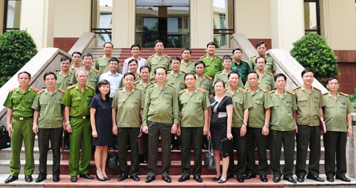 Họp Ban soạn thảo xây dựng Luật Cảnh vệ