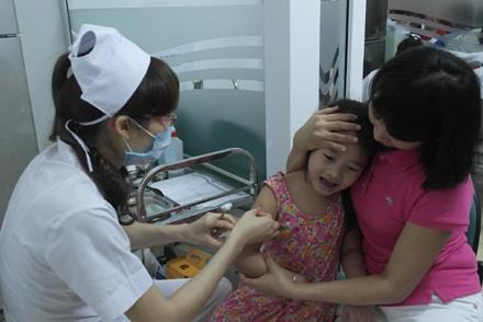 Từ 15/9, triển khai tiêm vắc xin sởi-rubela cho trẻ từ 1-14 tuổi