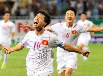 Từ Văn Quyến tới Công Phượng: 'Số 10' quá khứ và 'số 10' hiện tại