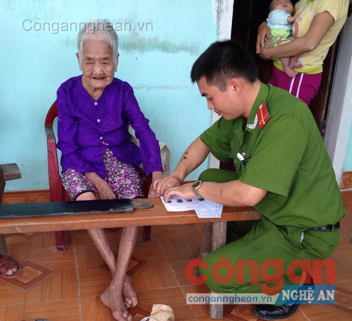 Hết mình phục vụ nhân dân