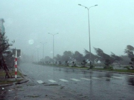 Bão Kalmaegi đang di chuyển rất nhanh vào Biển Đông