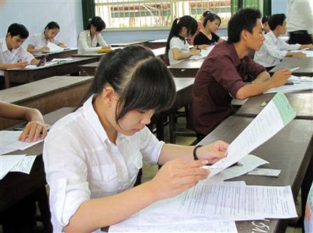 Học sinh gặp khó khi 'quay lưng' với các môn xã hội?
