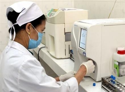 Quản lý thiết bị y tế nhập khẩu: Trái bóng đang nằm ở sân nào?