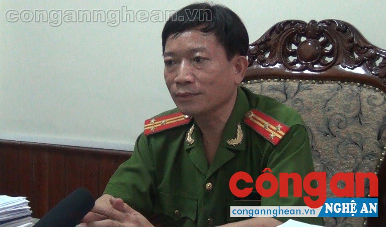 Thượng tá Mai Chiến Thắng - Phó Trưởng công an TP Vinh trả lời phỏng vấn Báo Công an Nghệ An