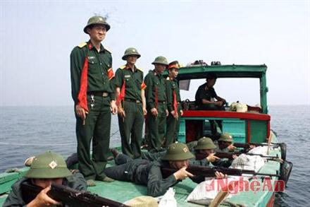 'Cột mốc sống' trên biển