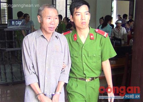Clip: Xét xử kẻ giết người