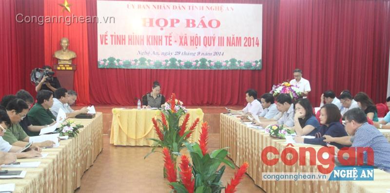 Họp báo về tình hình kinh tế - xã hội  9 tháng đầu năm 2014