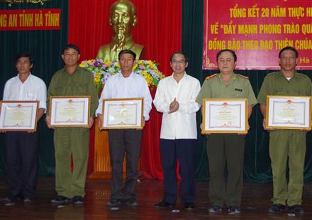 Phát huy vai trò của chức sắc công giáo trong đảm bảo ANTT