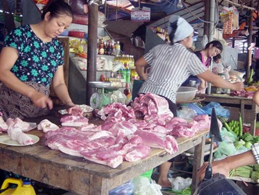 Thực phẩm trong vòng vây chất độc hại