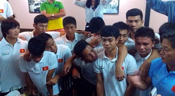 Chia tay U19, Công Phượng và các đồng đội đi đâu?