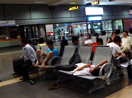 Hình ảnh đáng chê ở sân bay Nội Bài