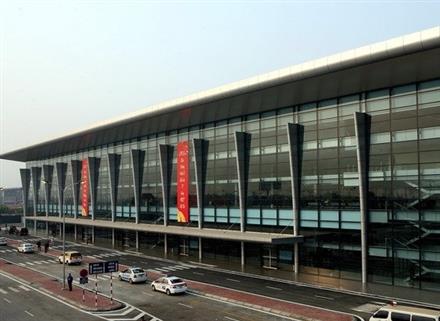 Chấn chỉnh thái độ phục vụ tại sân bay Nội Bài và Tân Sơn Nhất