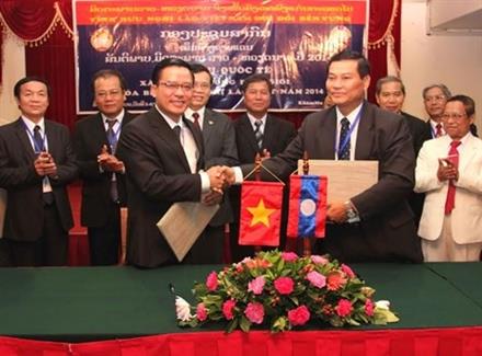 Việt Nam-Lào quyết bảo vệ đường biên giới hòa bình, hữu nghị