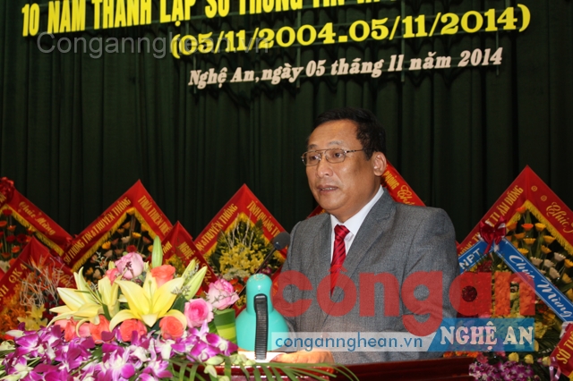 Đồng chí Hồ Quang Thành, Giám đốc Sở TT&TT Nghệ An đọc diễn văn kỷ niệm