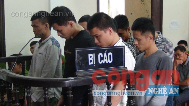 Các bị cáo tại tòa