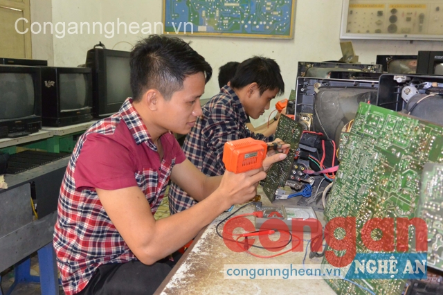 174.000 sinh viên thất nghiệp, và 'bài toán' việc làm