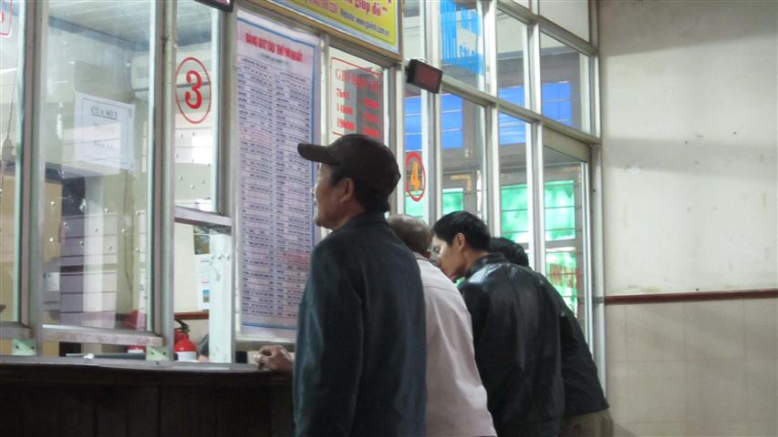 Bán vé tàu tết điện tử qua mạng Internet: Thuận tiện cho hành khách