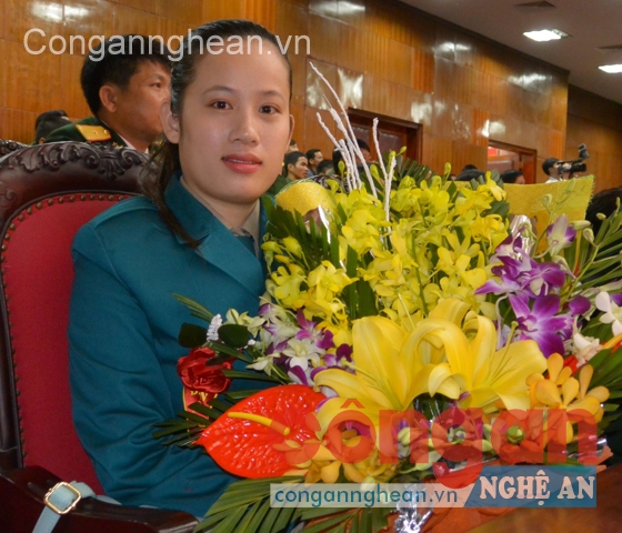 'Bóng hồng' trên mâm pháo