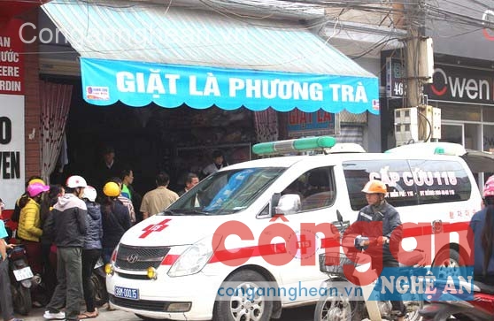 Kẹt thang máy, 1 người tử vong