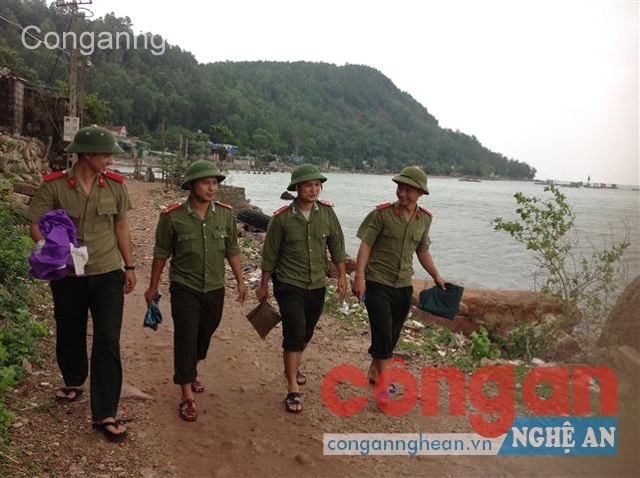 Tuổi trẻ Phòng ANĐT tham gia làm nhiệm vụ tại tuyến biển Nghi Thiết 