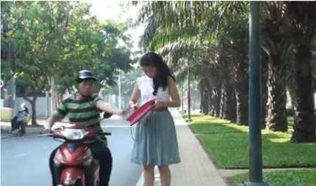 Cướp giật trên đường phố