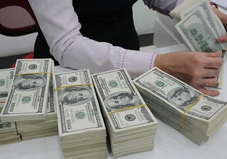 Điều chỉnh tỷ giá dẫn dắt thị trường