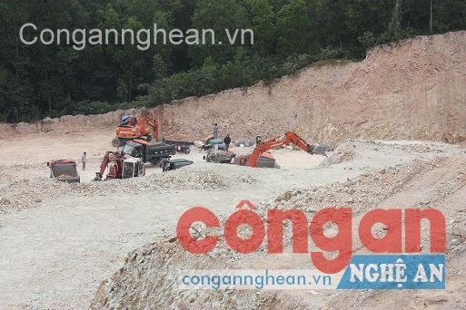 'Lách luật' để khai thác đất vô tội vạ