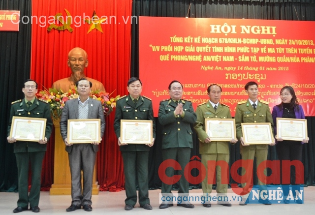 Phối hợp giải quyết tình hình phức tạp về ma túy trên tuyến biên giới