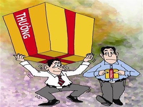 Phấn khởi vì thưởng Tết cao hơn năm trước