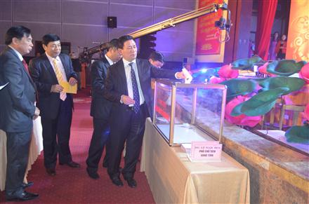 Hơn 31 tỉ đồng ủng hộ 'Tết vì người nghèo năm 2015'