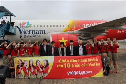 Vietjet chào đón khách hàng thứ 10 triệu