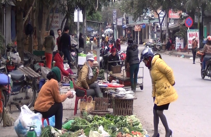 TP Vinh: Tái lấn chiếm vỉa hè, hành lang ATGT