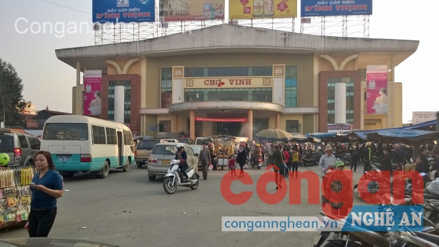 Đẩy mạnh phát triển kinh tế, thương mại - dịch vụ