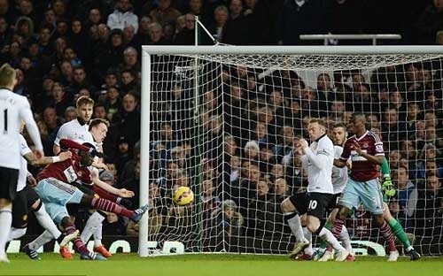 West Ham - MU: Quỷ đỏ chết hụt